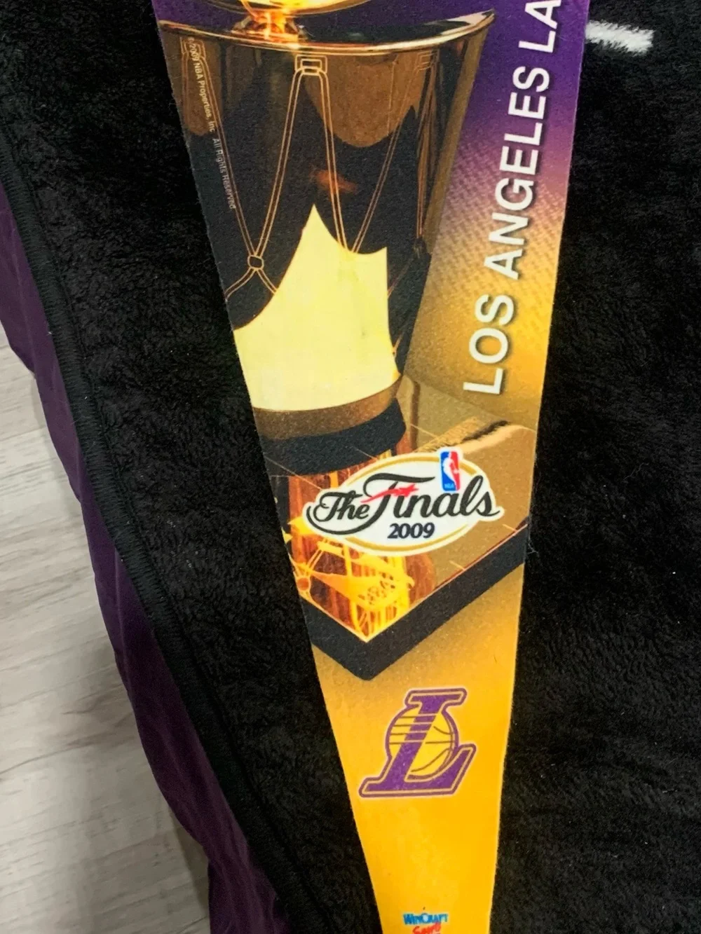 LA Lakers 2009 Finals Champion felt pennant